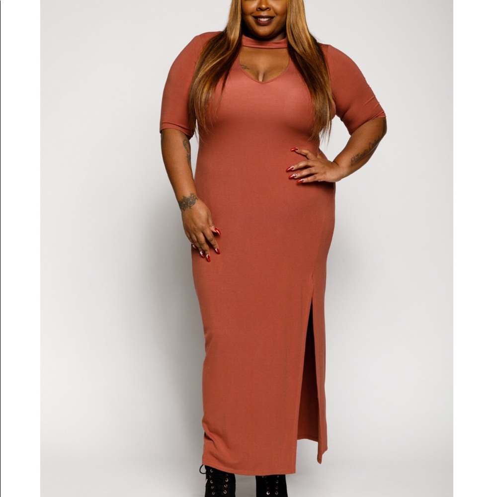 Xehar Curvy Choker Size Slit Maxi Dress- 1x